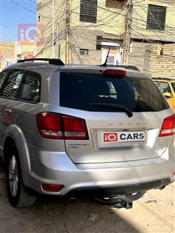 دودج جورني